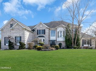 7 Summers Dr, Jackson, NJ 08527