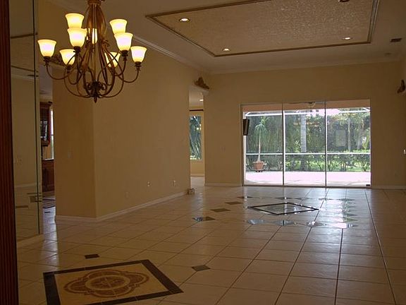 5th image of 6213 Donnington Ct