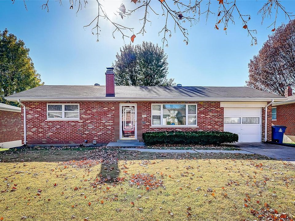 1st image of 212 Woolwich Ln