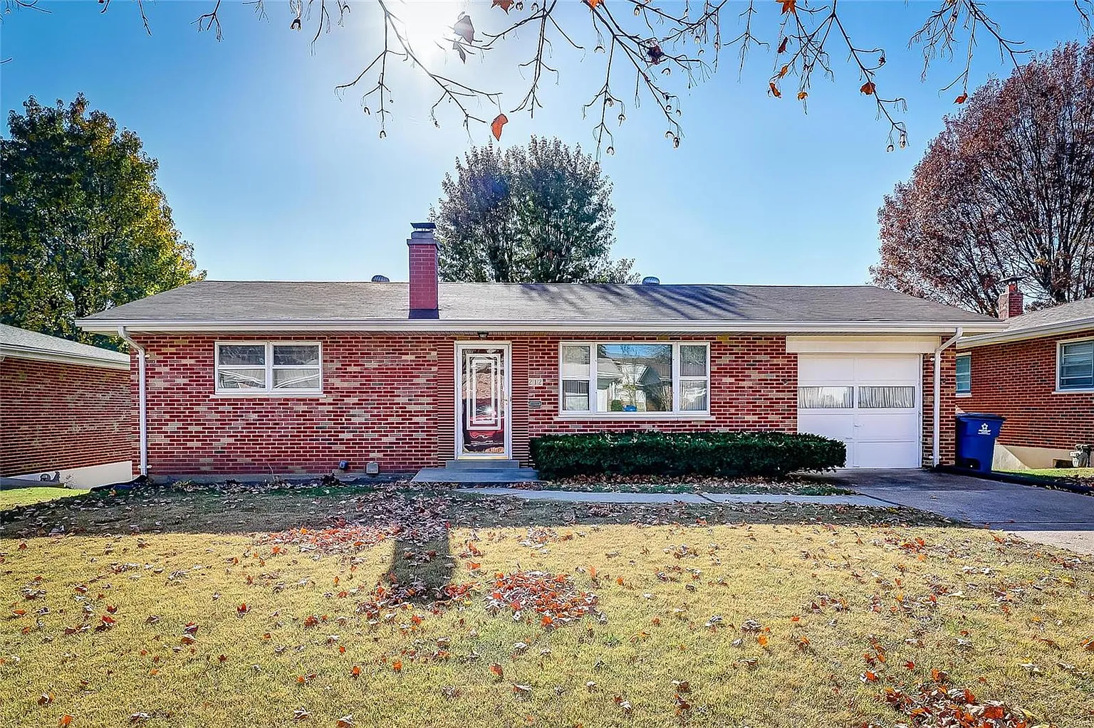 212 Woolwich Ln photo 1