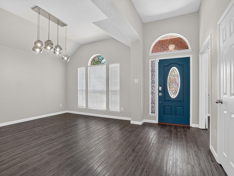 817 Peach Ln, Burleson, TX 76028 | MLS #21348865 | Zillow