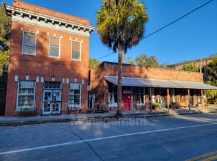 112 NE 1st St APT A, Micanopy, FL 32667