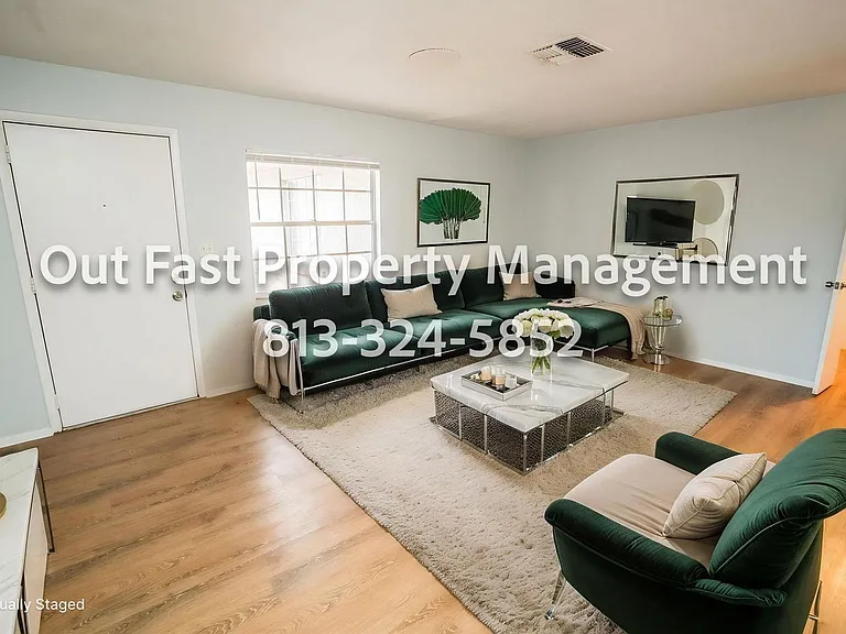 1273 Sylvia Ave — Photo 5