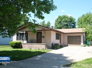 621 Ball Ave, Dekalb, IL 60115