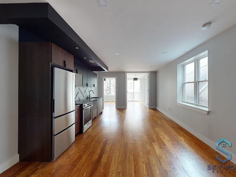 684 E 21st St #3B — Photo 4
