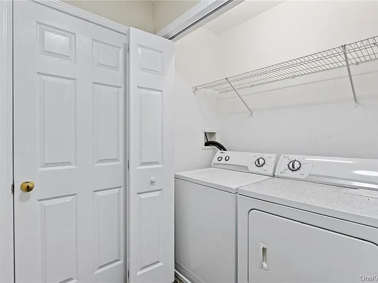 22 Lake Lodge Dr #1 — Photo 17