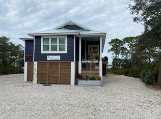 15741 Sunset Point Dr, Cedar Key, FL 32625