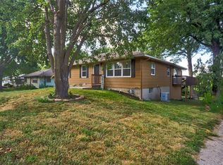 801 W Main St, Odessa, MO 64076