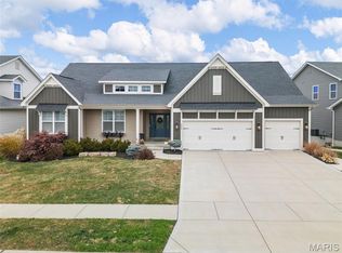 511 Leaning Woods St, Saint Charles, MO 63301