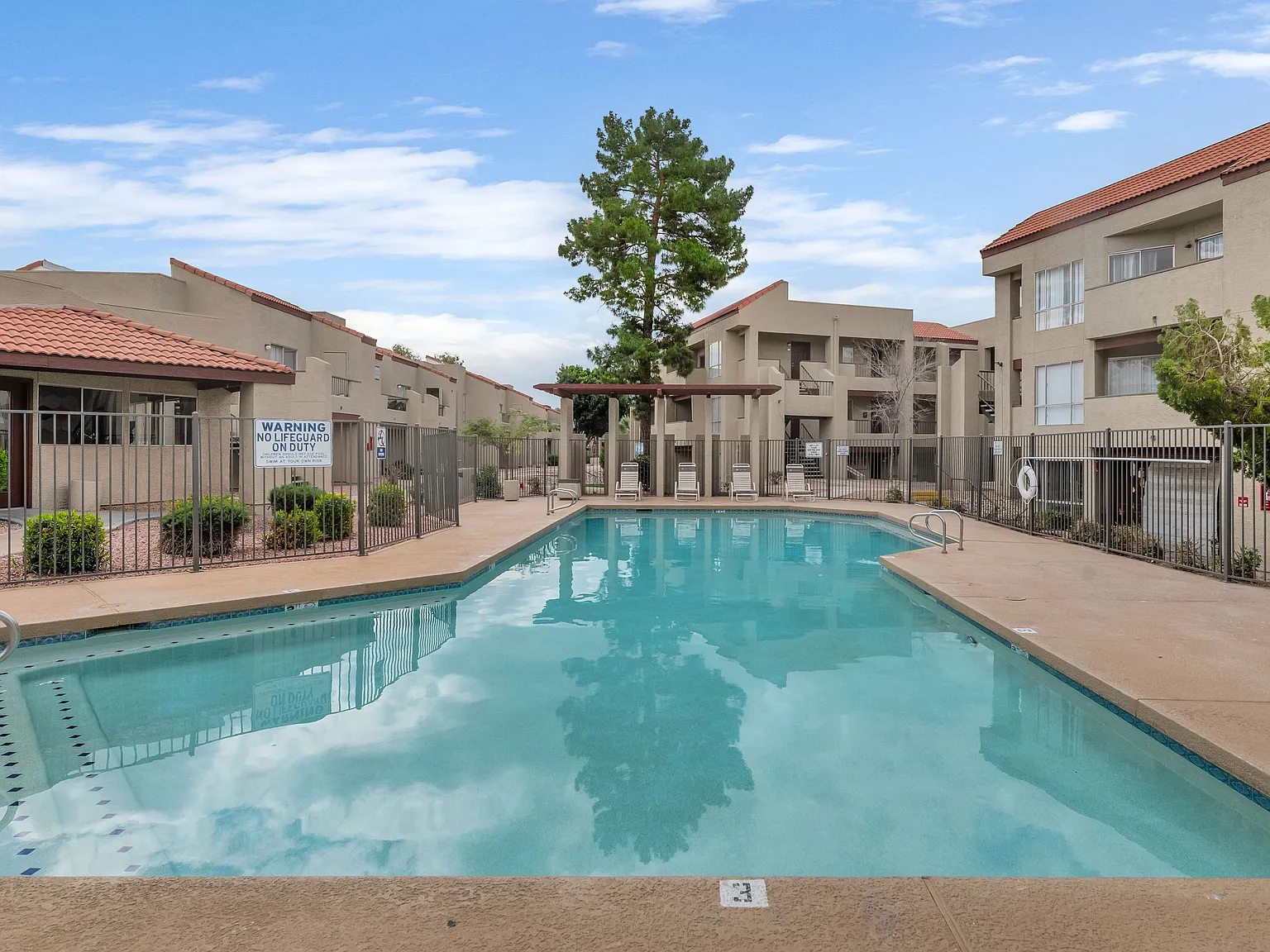 Glen Brae Apartments — Photo 3