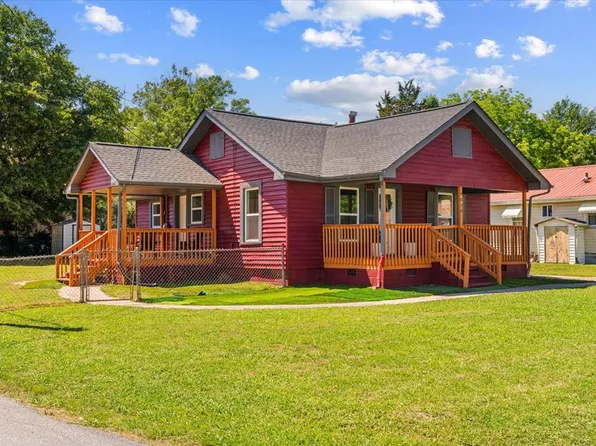 902 Mattie Dr, Dalton, GA 30721
