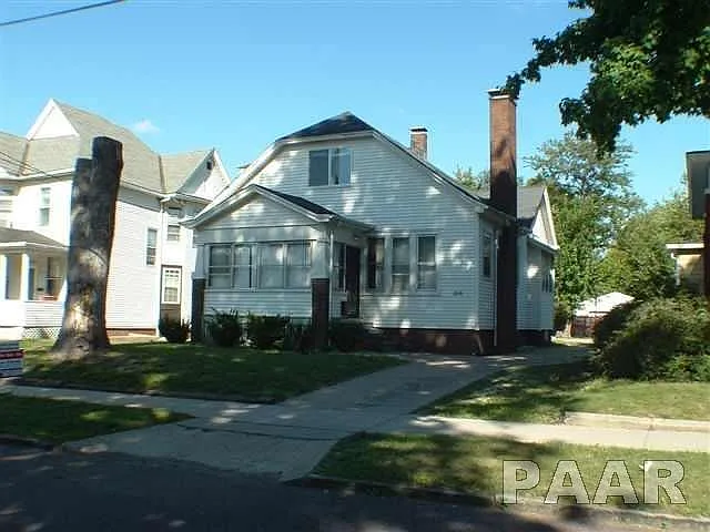 1716 N California Ave photo 1