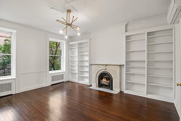 Rented by Nest Seekers International | media 31