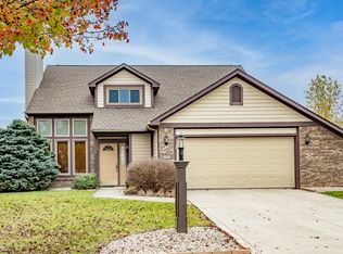 14534 E Walnut Run, Fort Wayne, IN 46814