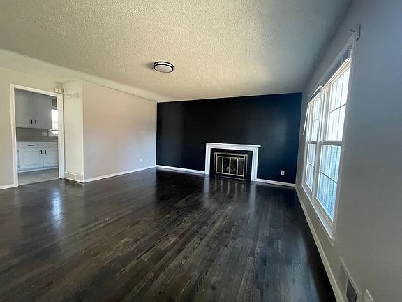 2nd image of 7318 Newton Dr