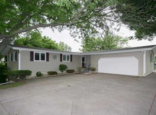 3616 Lorton Ave, Davenport, IA 52807