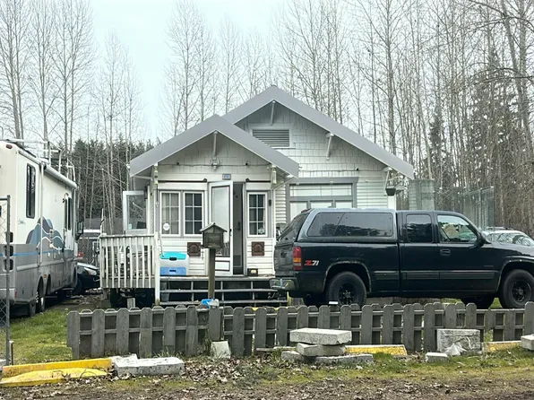 9703 22nd Ave E, Tacoma, WA 98445