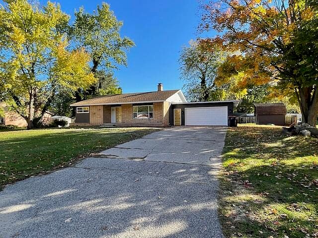2nd image of 223 Cypress Ave