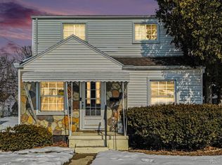 582 Nevada Ave, Pontiac, MI 48341