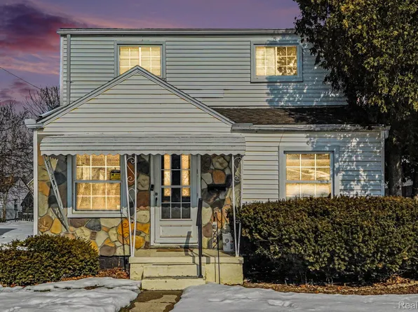 582 Nevada Ave, Pontiac, MI 48341