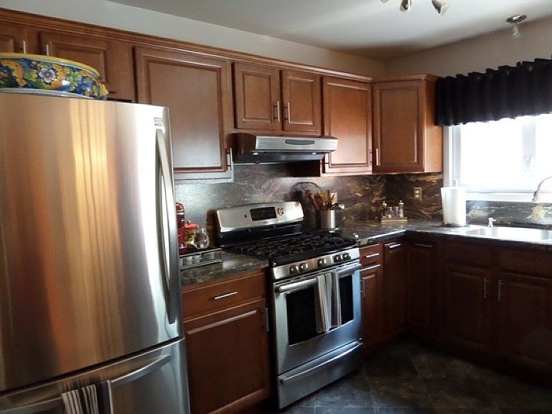 1st image of 37 Foxtail Ln