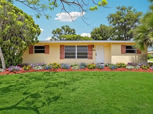 1806 S Dodge Cir, Melbourne, FL 32935