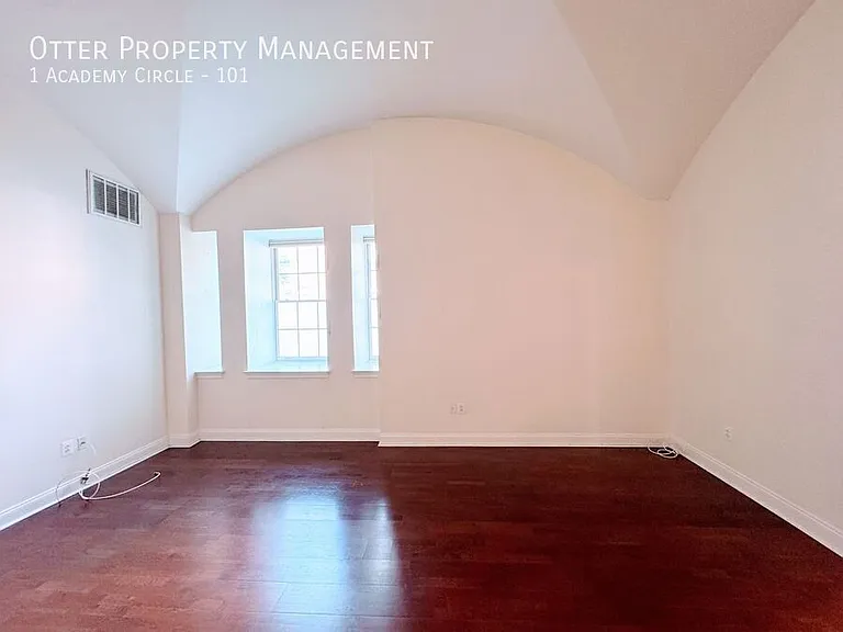 1 Academy Cir #101 — Photo 14
