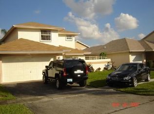931 SW 99th Ave, Pembroke Pines, FL 33025