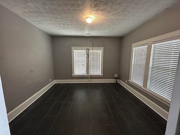 3rd image of 617 West Ave #A