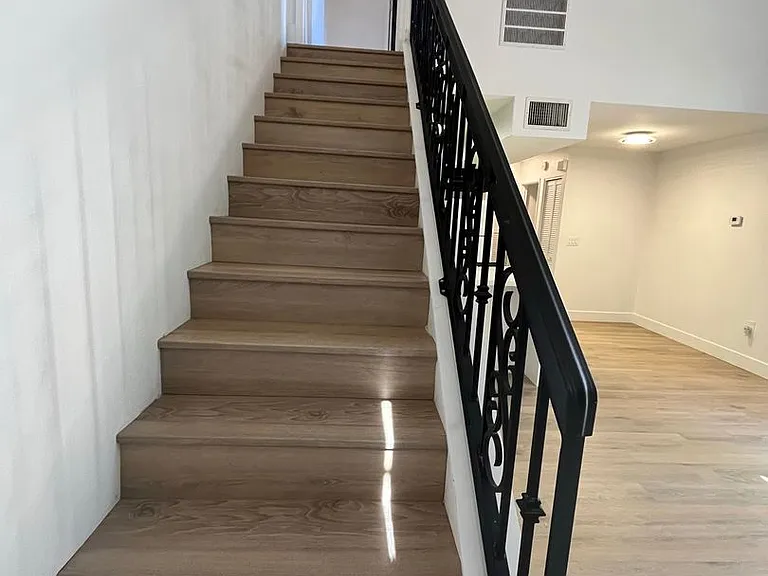 602 N May St #67 — Photo 23