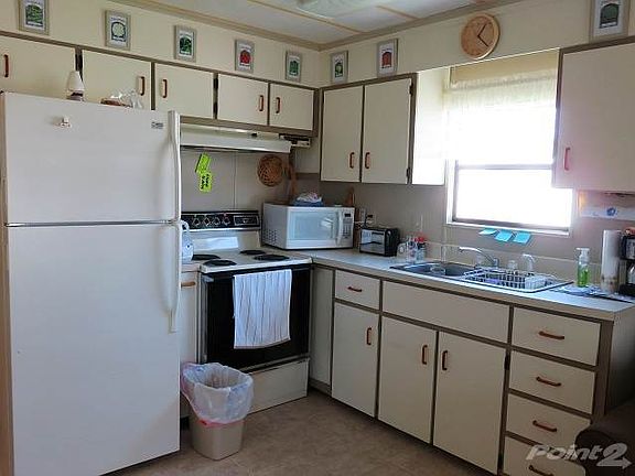 2nd image of 1134 Dolphin Ln