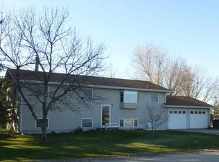 107 Date St, Kearney, NE 68845