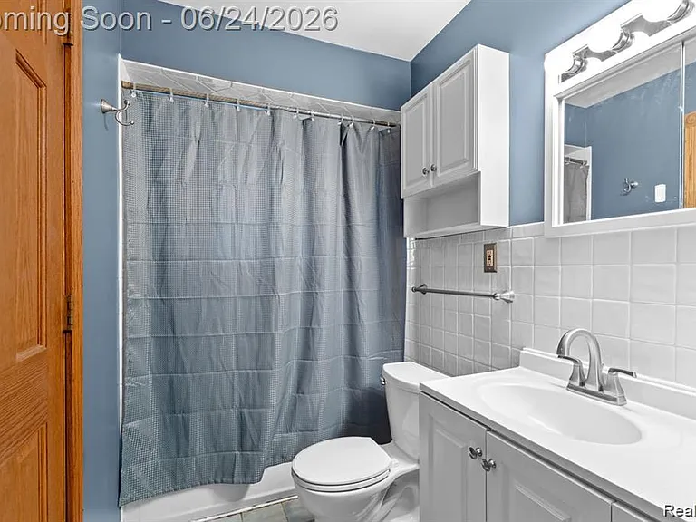 323 N Campbell Rd — Photo 15