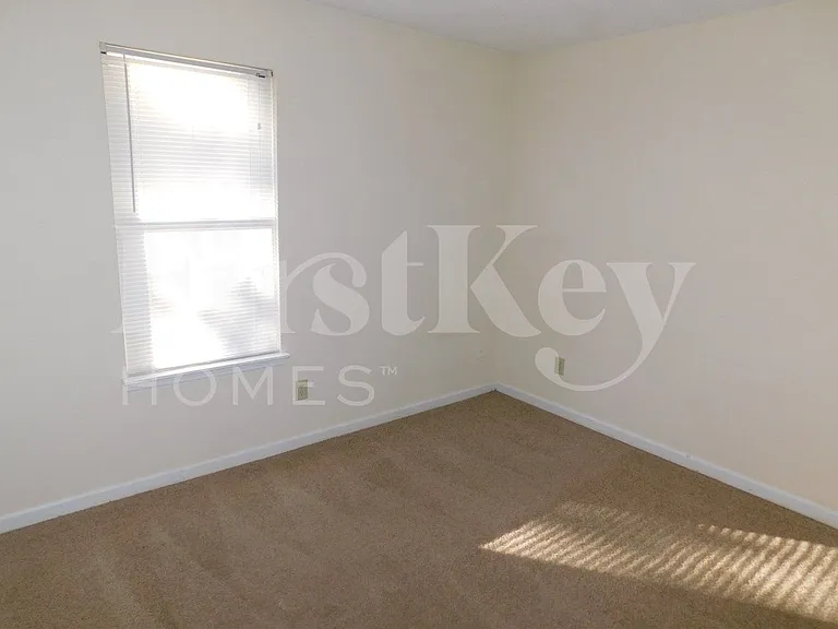 3931 Springleaf Dr — Photo 8
