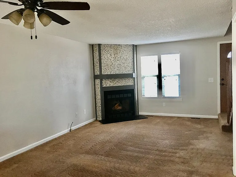 1227 S Flower Cir — Photo 9