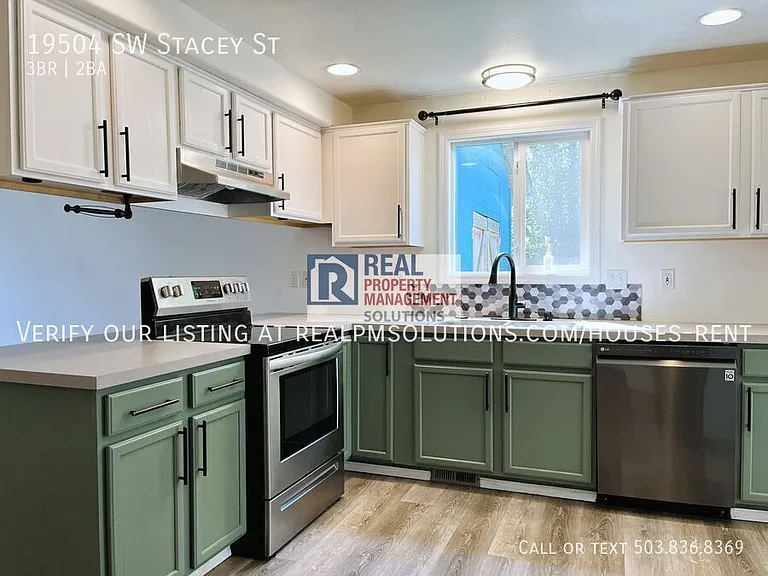 19504 SW Stacey St — Photo 13
