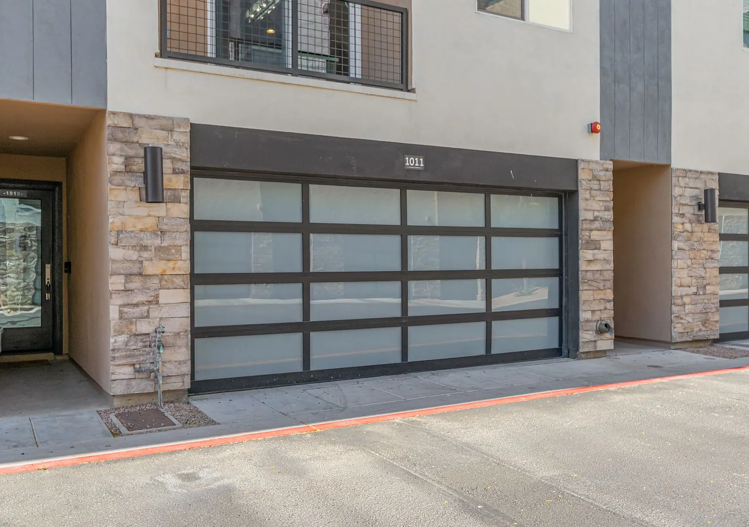 The Aeries Townhome Apartments — Photo 3