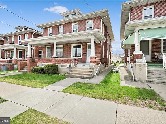 4th image of 1340 Fern Ave