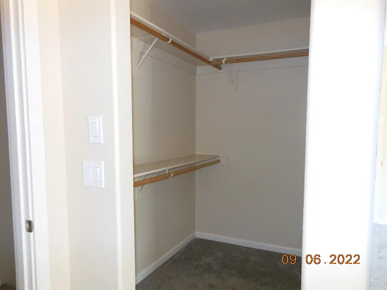 400 Walnut Way — Photo 10