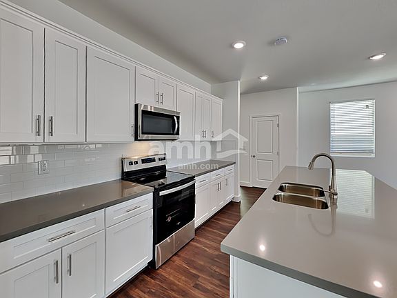 4th image of 10418 Bee Balm St