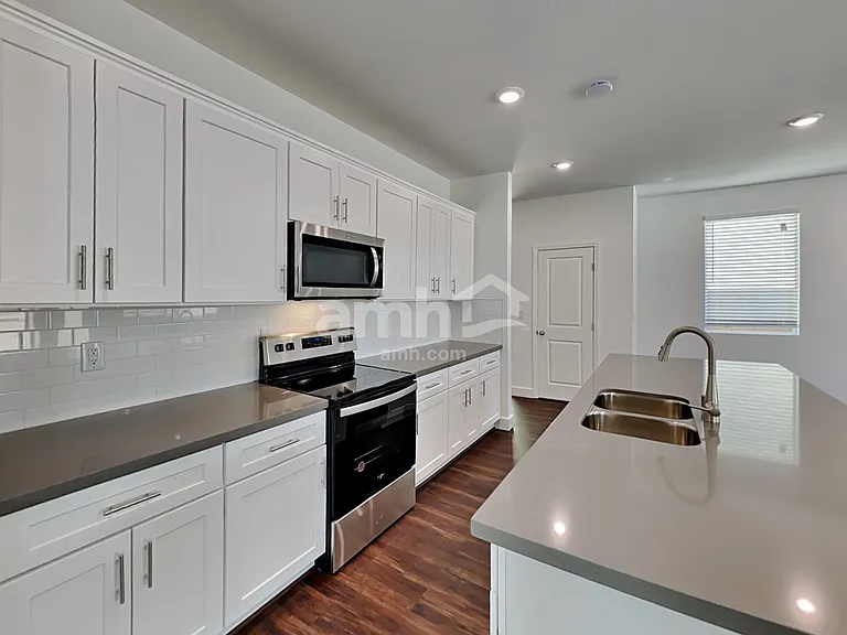 10418 Bee Balm St — Photo 4