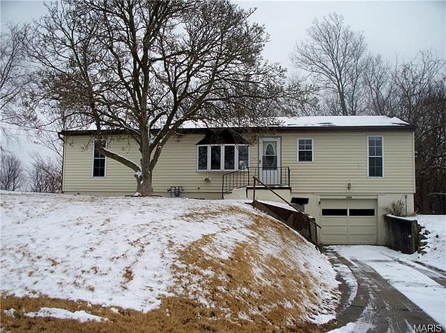 2nd image of 1835 Booker St
