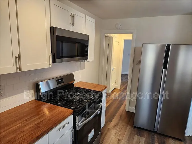 331 Redwood St — Photo 3
