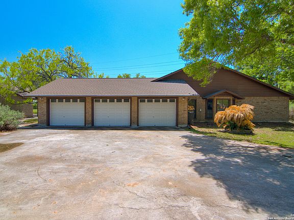 3rd image of 225 WINGATE CT