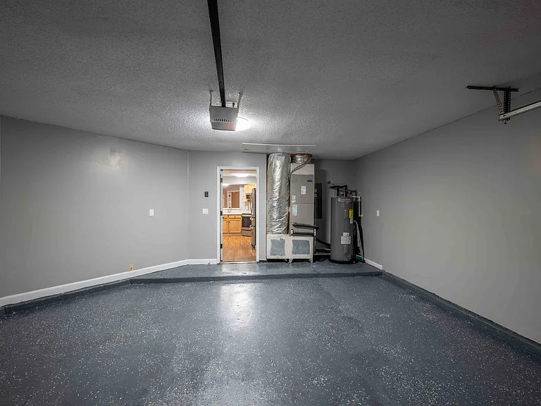 2645 Sam Houston Pl — Photo 47