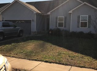 231 Azalea Dr, Oak Grove, KY 42262