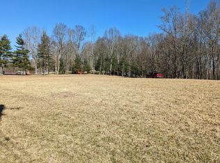 Crack Rock Rd, Clintwood, VA 24228