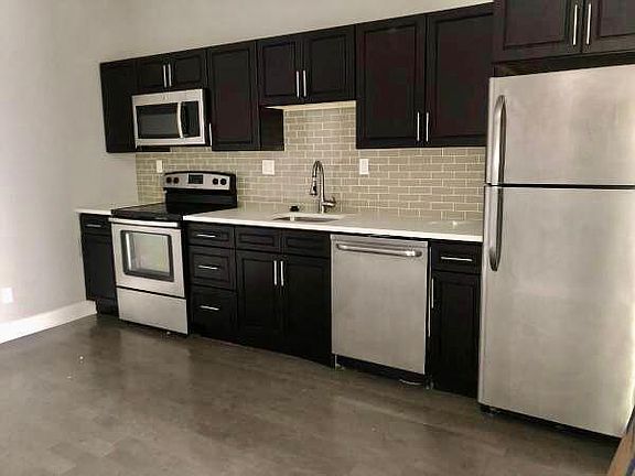 2nd image of 4102 Parkside Ave #3A