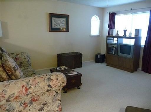 2nd image of 2411 De Lee St APT 12