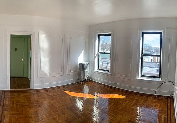 2nd image of 20 E 32nd St #C3